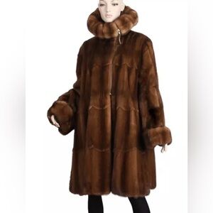 VINTAGE GIANFRANCO FERRE GORGEOUS MINK COAT 10/12